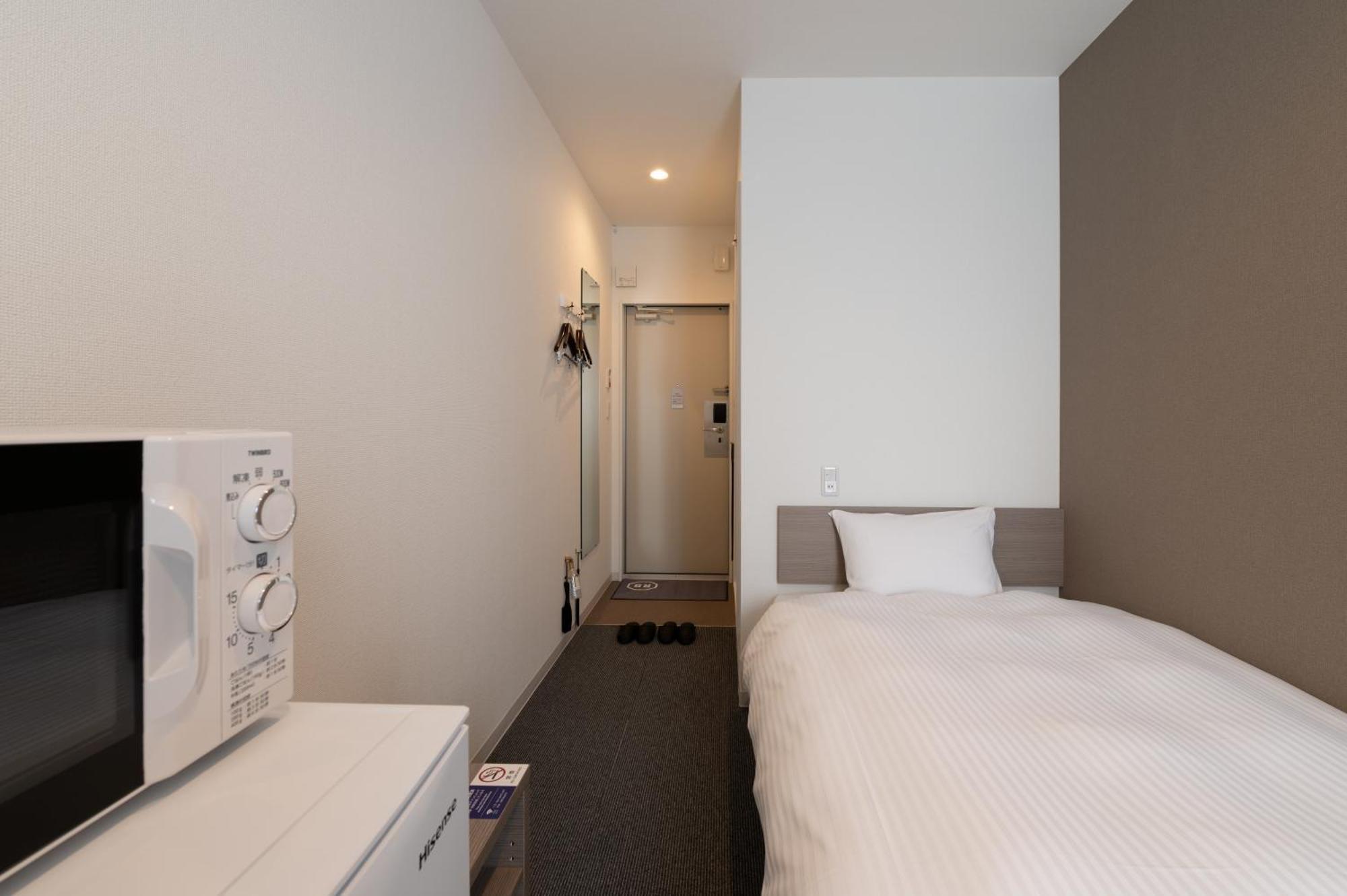 Hotel R9 The Yard Ashikagaekinishi Esterno foto